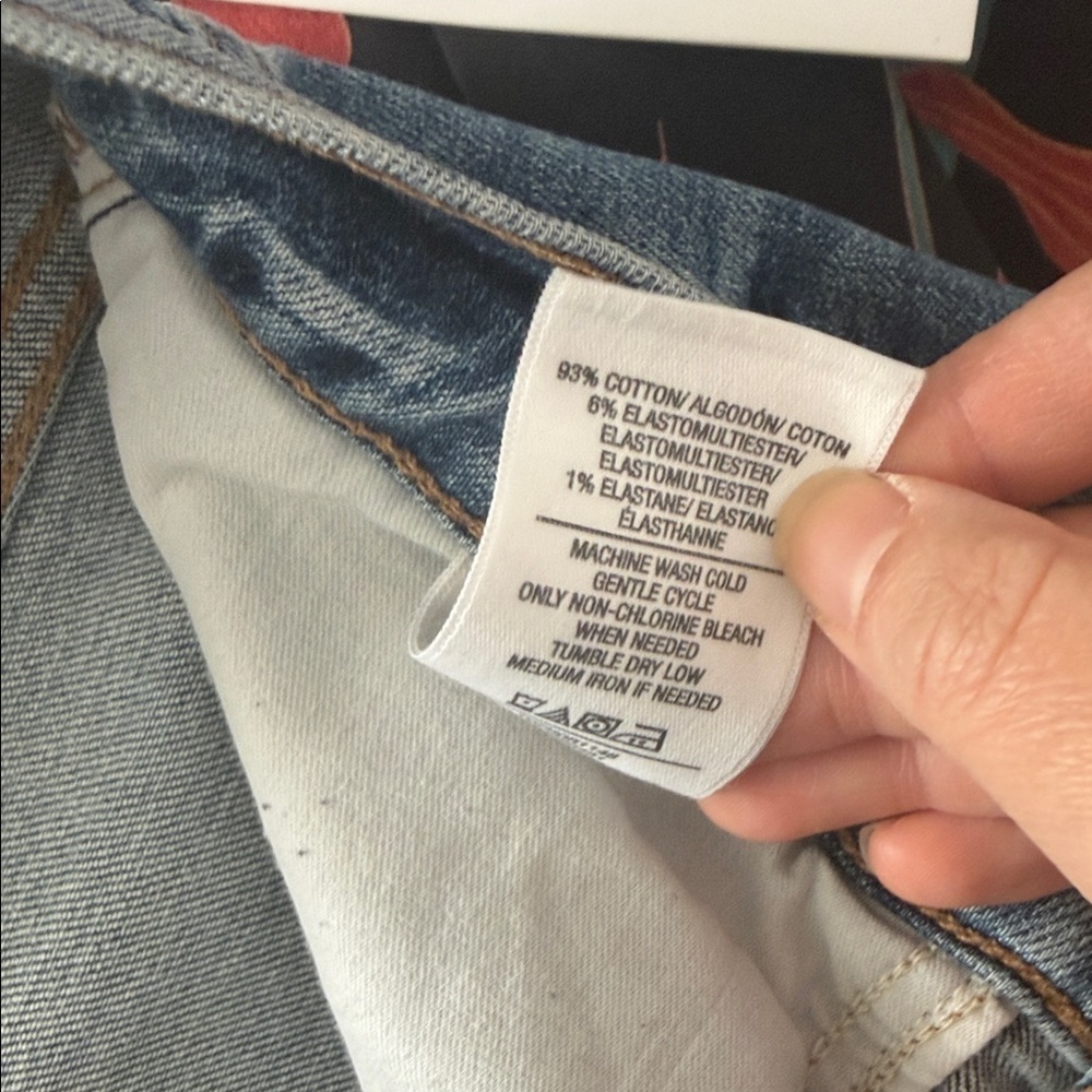 HUDSON Barbara Medium Wash High Rise Boot Cut Jeans. Size 29 - Picture 8 of 10